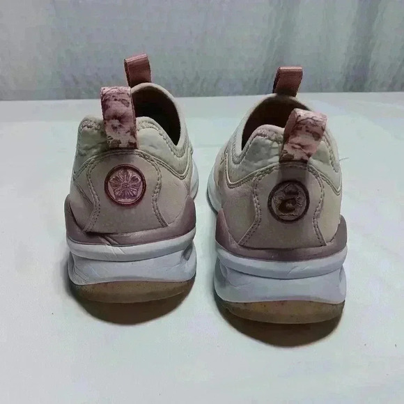 Clove floral collection  ( Nurse Clara) sneakers. Ladies size 9 - Picture 3 of 7